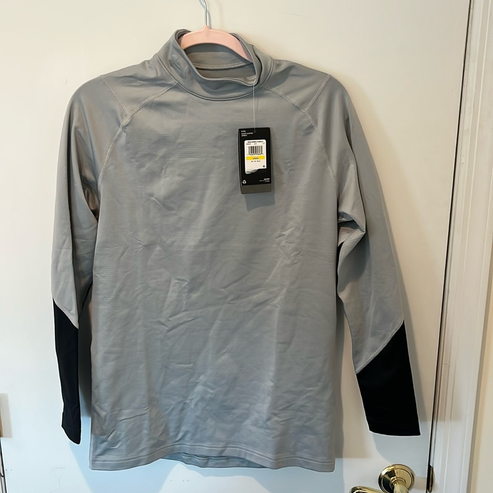 Under armour men’s athletic fitted cold gear shirt size Medium new with tags